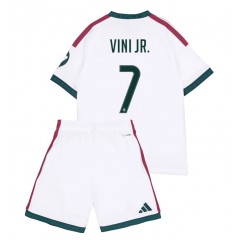 Real Madrid Vinicius Junior #7 Replika babykläder Hemmaställ Barn 2026-27 Kortärmad (+ korta byxor)